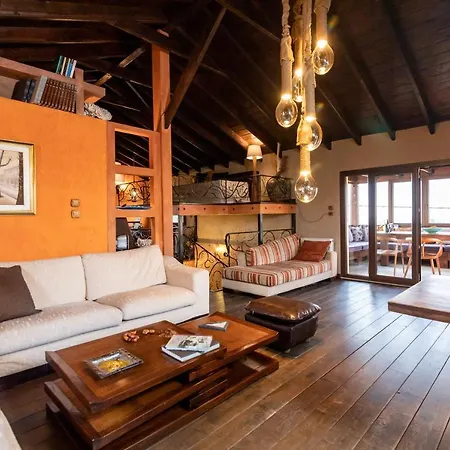 F & B Collection - St Triada For 8 - Niki Agía Triada