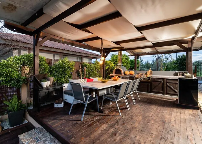 F & B Collection - St Triada For 8 - Niki * Agia Triada (Thessaloniki)